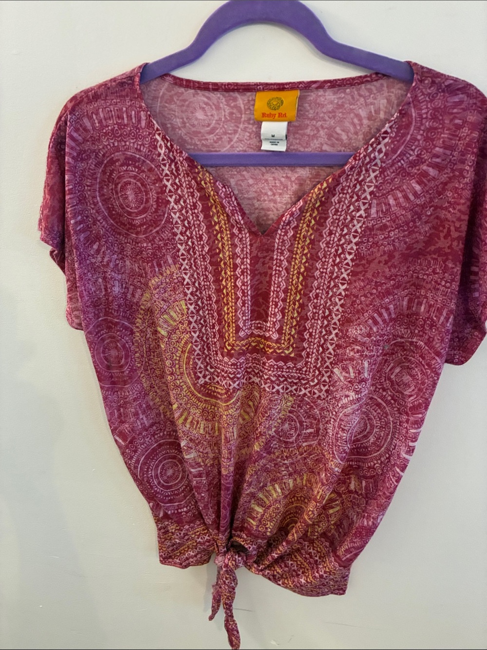 Ruby Rd. Pink & Gold Patterned Tie-Front V-Neck Blouse Sz M Boho